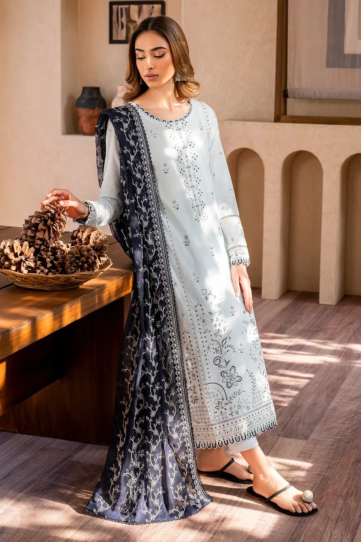 Claire - Image 7