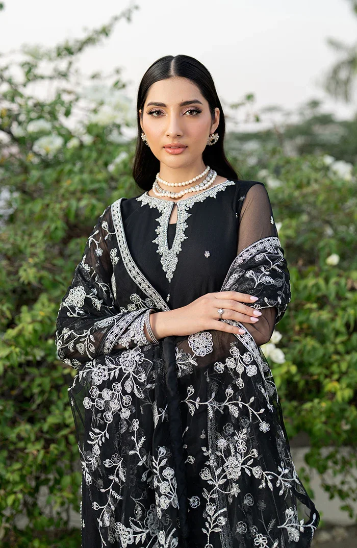 UNST-HW-05 CLARA - Image 4