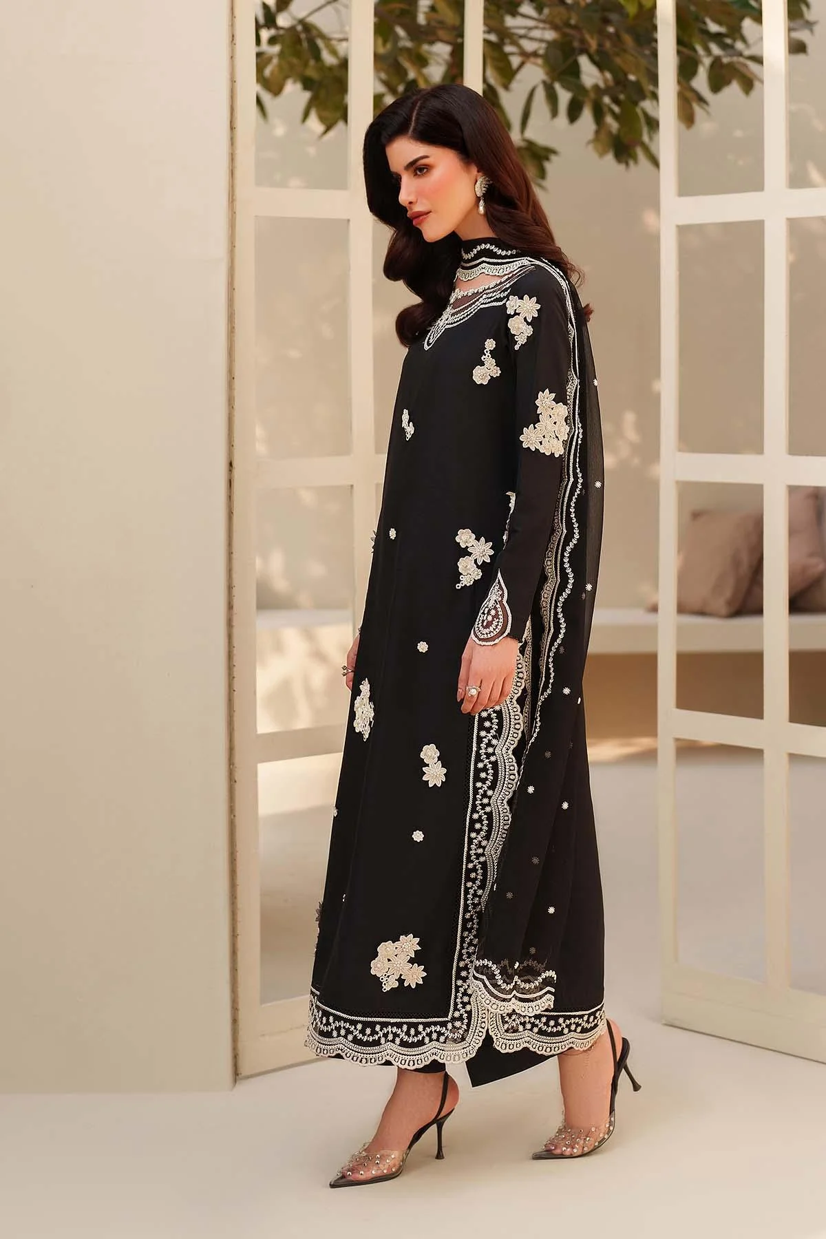 Zareen - Image 4