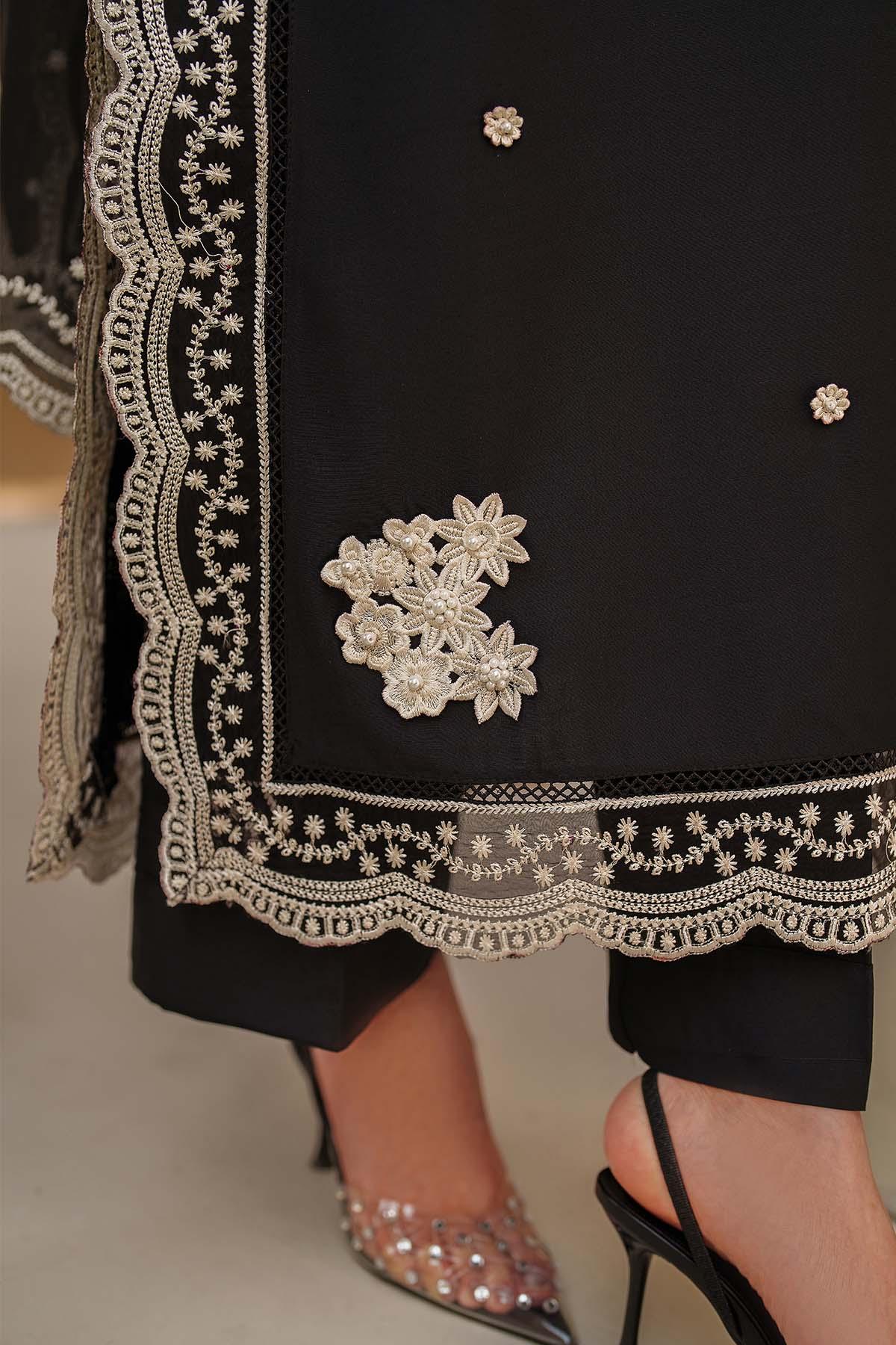 Zareen - Image 7