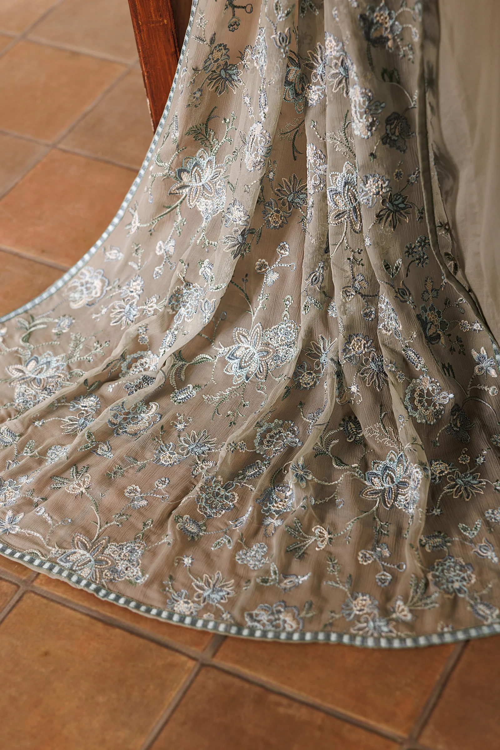 ZRF-EMC 19 - Image 9